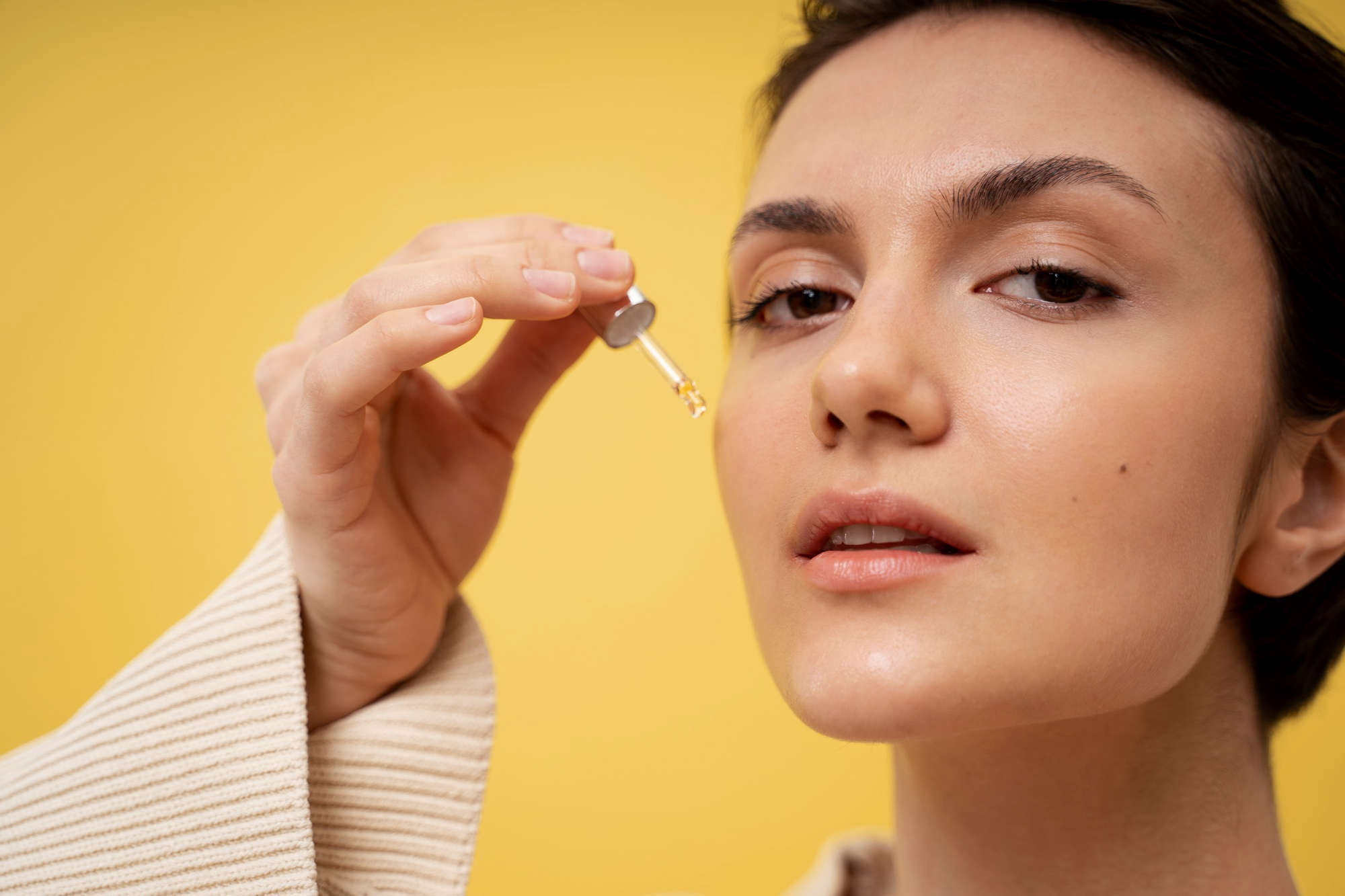 Can You Use Retinol and Niacinamide Together? A Comprehensive Guide